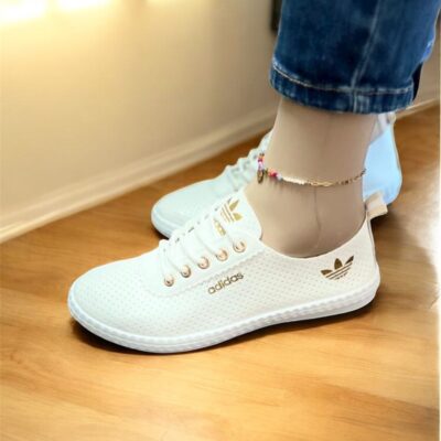 TENIS DE ADIDAS SUELA BAJA MUY COMODAS