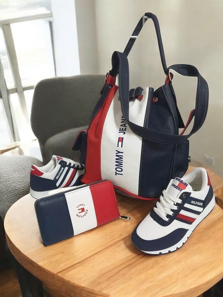 CONJUNTO DE TOMMY HILFIGR