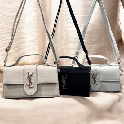 bolsos de varioas colores y marcas