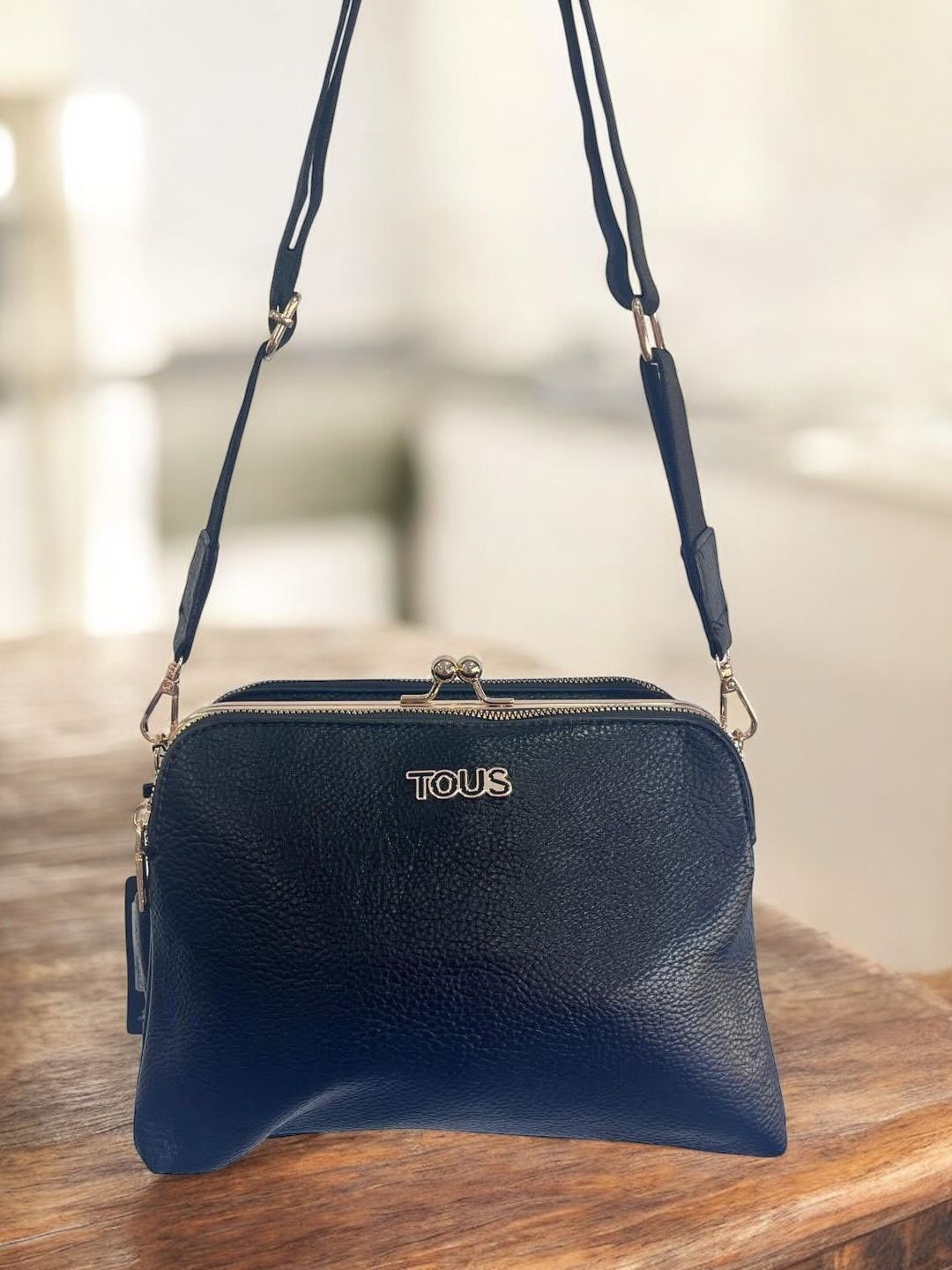 bolsos de varioas colores y marcas - Imagen 3